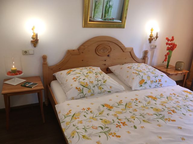 Hotel Burgwirt Ferienwohnungen